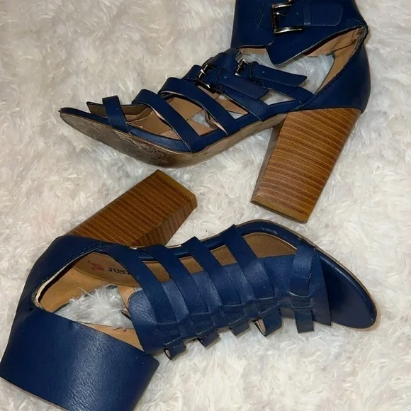 JustFab- Blue ankle strap candles - size 8 - Picture 3 of 10